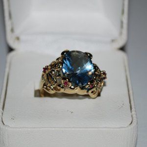 Beautiful Blue Topaz & Garnet Ring - Sz 7